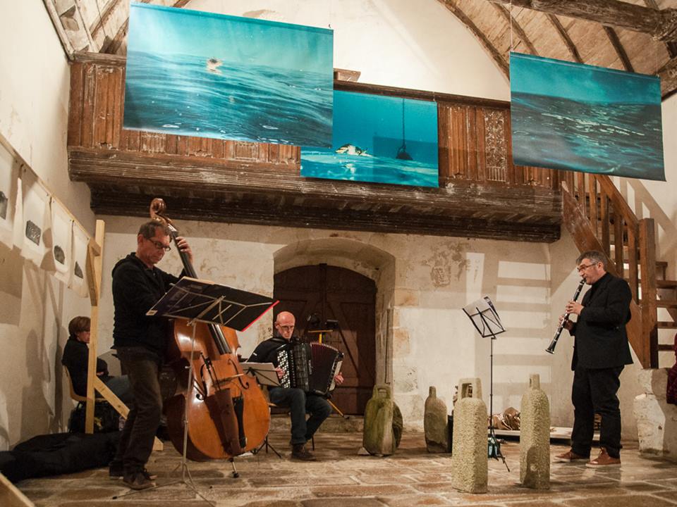 Claridéon sur cordes au vernissage empreintes d'artistes 2016